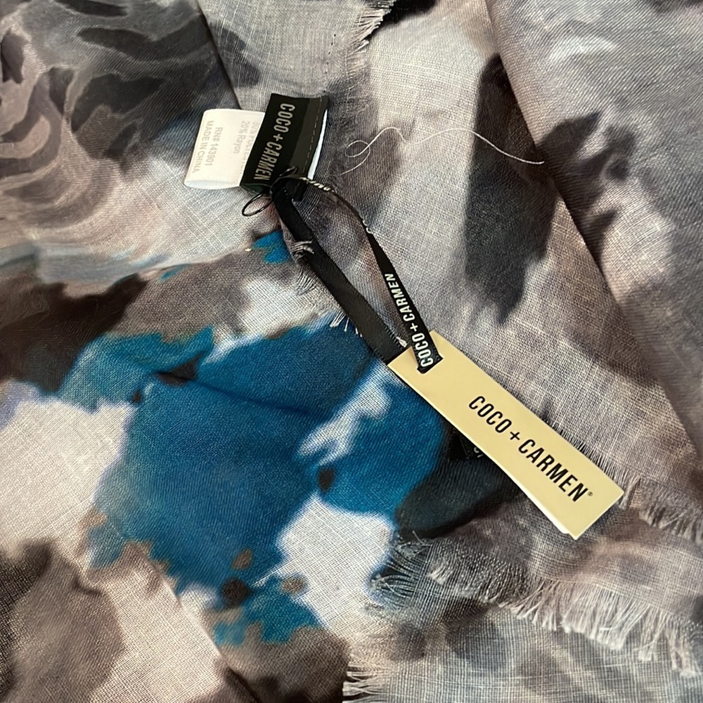 🔥5 for $15🔥 - Coco + Carmen animal print wrap - Picture 1 of 9